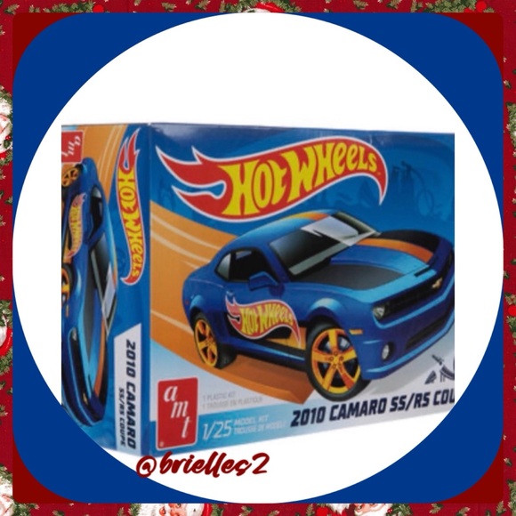 🎁 New Hot Wheels Model Car Kit - 2010 Camaro Model Car - Picture 2 of 5